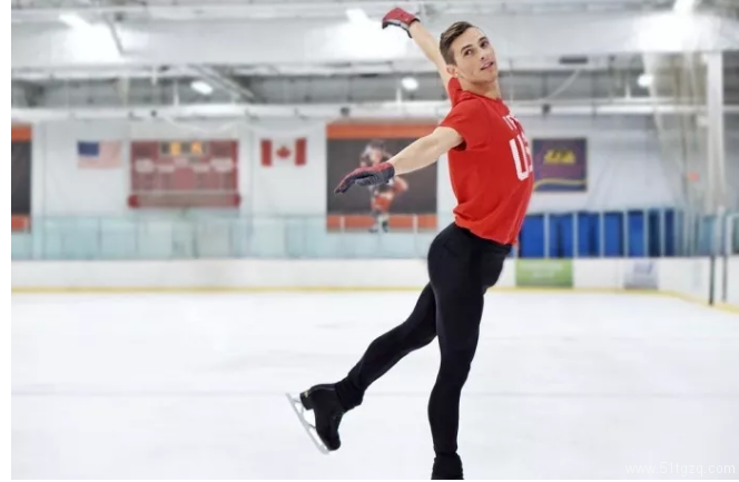 G男优爆料曾被男搭档性侵？舔屏超帅的花滑gay运动员！ - 51虹马