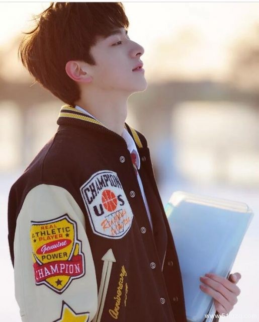 帅哥∣北体187长腿美少年来袭，鲜嫩颜值看到你想哭 - 51虹马