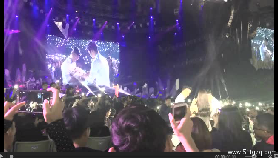 48cm巨丁男政府认证为残疾？蔡健雅演唱会上演男男求婚！ - 51虹马