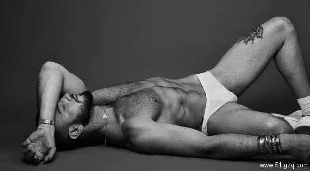 法国名模Johan Akan捷豹如柱！扒到了他的那些私照！ - 51虹马