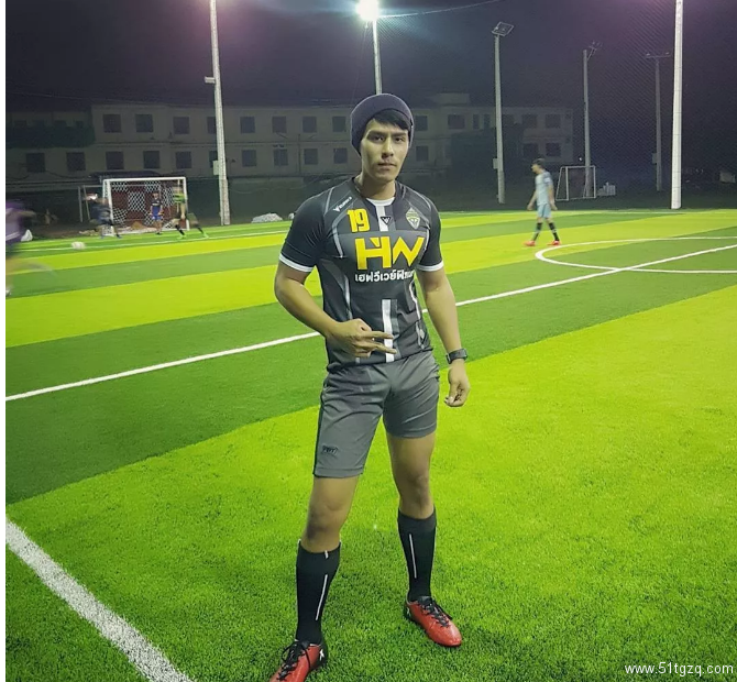 萌帅萌帅的极品筋肉男,天菜网红麻豆壮硕胸腹肌随便拍! - 51虹马 萌帅萌帅的极品筋肉男,天菜网红麻豆壮硕胸腹肌随便拍! - 51虹马