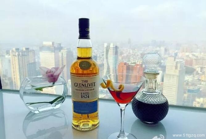 熟男酒保的正装Play，小编醉了！！ - 51虹马