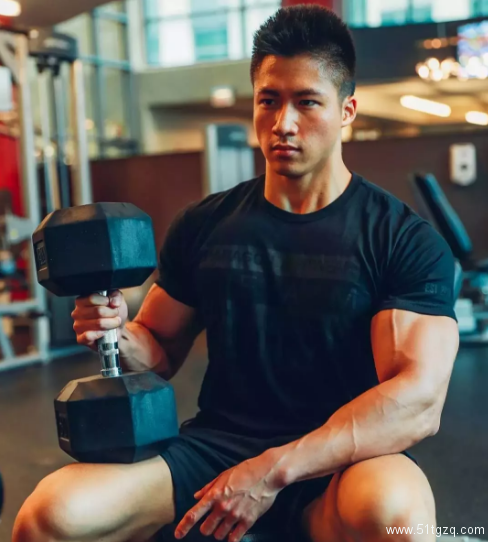 中日混血理工男！多看一眼就流鼻血额！ - 51虹马