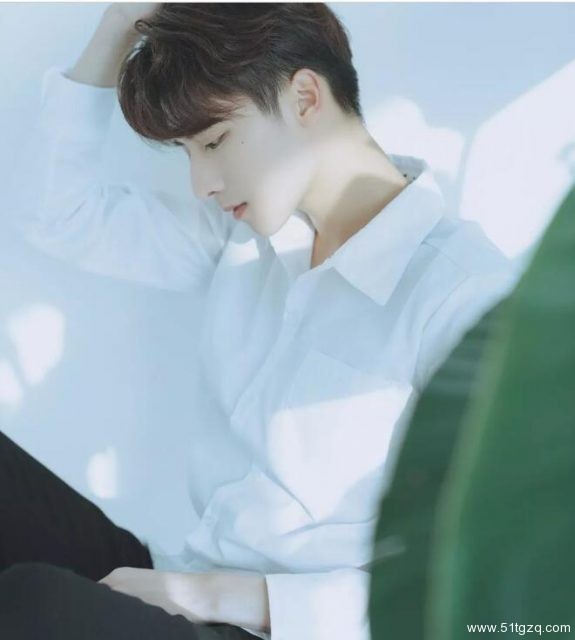 帅哥∣发现一枚干净清爽的小哥哥，让人总想多看两眼的男孩纸－－倪凯杰 - 51虹马