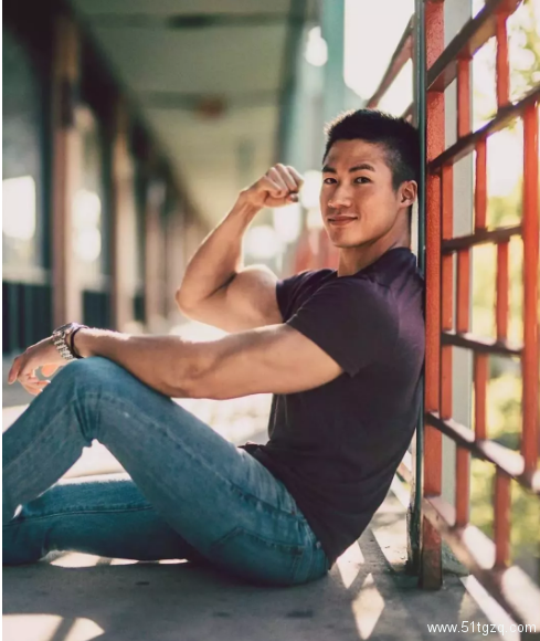 中日混血理工男！多看一眼就流鼻血额！ - 51虹马