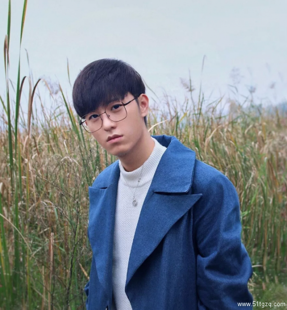 帅哥∣五官俊秀的男生就没有颜值不在线的时候，你缺这样一个学长吗？－－赵星宇 - 51虹马