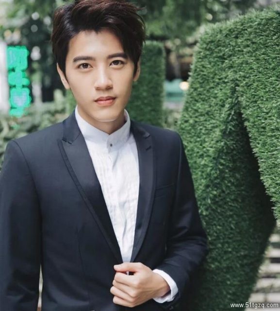 帅哥∣霸屏新宠阳光少年撞脸林志颖相似度99%！？李宗霖 - 51虹马