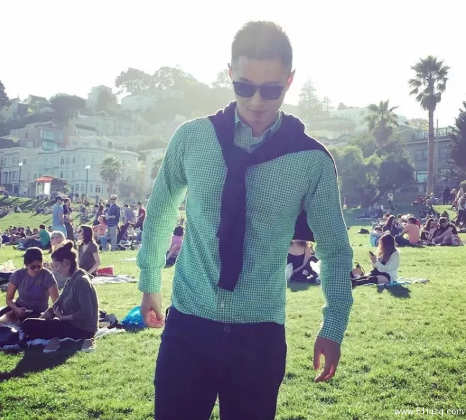 极品运动系肌肉男神，在社交软件里用完美身材疯狂撩粉！ - 51虹马