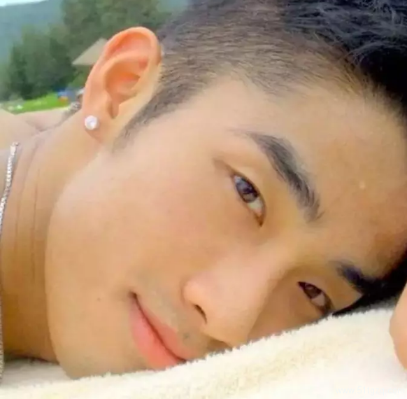 上海滩一姐,长腿肌肉名媛你们还记得吗? - 51虹马 上海滩一姐,长腿肌肉名媛你们还记得吗? - 51虹马