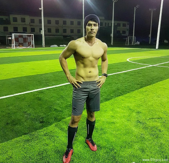 萌帅萌帅的极品筋肉男,天菜网红麻豆壮硕胸腹肌随便拍! - 51虹马 萌帅萌帅的极品筋肉男,天菜网红麻豆壮硕胸腹肌随便拍! - 51虹马