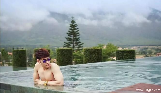 看点∣自带美颜效果的白嫩帅气小鲜肉,除了颜值还有可口的身材! - 51虹马 看点∣自带美颜效果的白嫩帅气小鲜肉,除了颜值还有可口的身材! - 51虹马