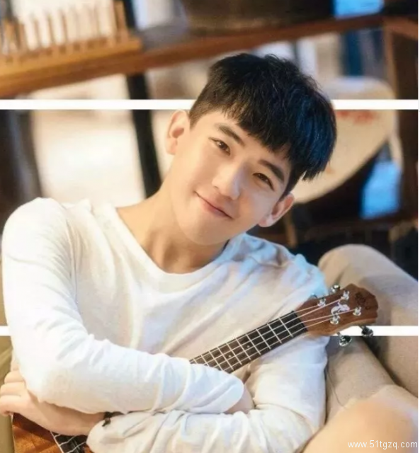 吃可爱多长大的白衣少年，干净而美好的初恋感！－－王安宇 - 51虹马