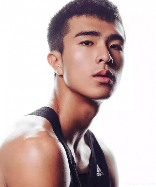 186.cm篮球队直男校草，20岁鲜肉天菜当男模，用肌肉俘获你！ - 51虹马