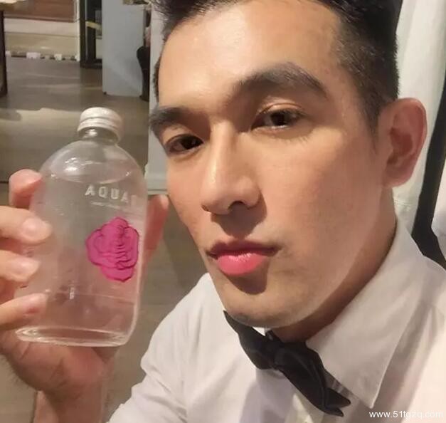 熟男酒保的正装Play，小编醉了！！ - 51虹马