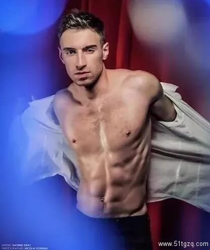 GV男优勇敢自揭，曾在烟嗨过后被多人无T性侵 - 51虹马