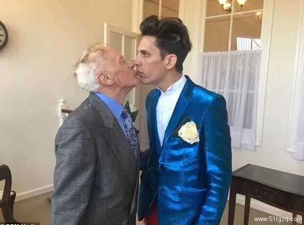 大爷爱上小鲜肉，差距60岁的爱情终归不是童话... - 51虹马