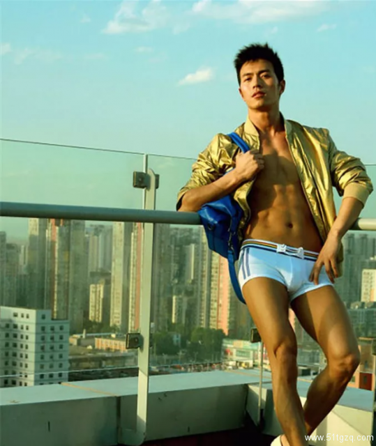 天使中的魔鬼！魔都名媛RobbyLee~ - 51虹马