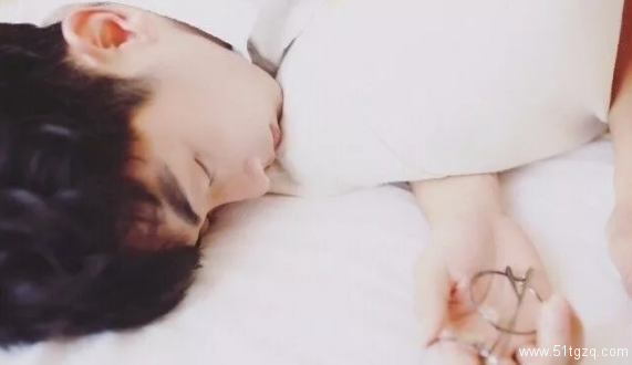 189的大长腿小哥哥，文艺小清新的国民男友超级萌！－－王旭东 - 51虹马