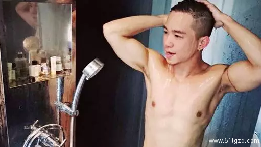 神似名媛一姐的鲜肉boy，竟然撩了这么多好肉老公 - 51虹马