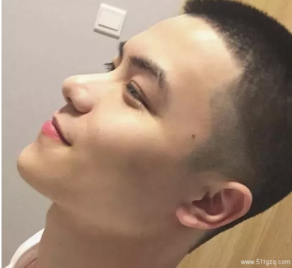 老攻借我钱养小攻，半年了还没还的意思... - 51虹马