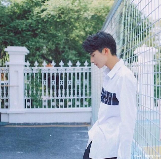 帅哥∣发现一枚干净清爽的小哥哥，让人总想多看两眼的男孩纸－－倪凯杰 - 51虹马