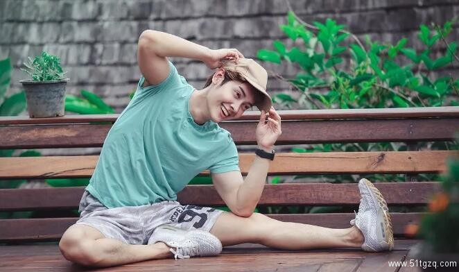 看点∣自带美颜效果的白嫩帅气小鲜肉,除了颜值还有可口的身材! - 51虹马 看点∣自带美颜效果的白嫩帅气小鲜肉,除了颜值还有可口的身材! - 51虹马