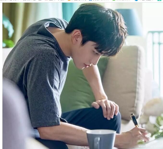 看点∣赵薇黄晓明都忍不住夸他帅！八块腹肌狗粮小鲜肉，暖男属性秒杀全场！ - 51虹马