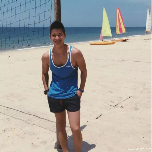 极品运动系肌肉男神，在社交软件里用完美身材疯狂撩粉！ - 51虹马