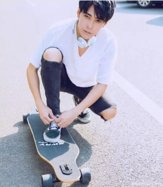 90后GAY最新的十大堕落表现，你占几条？ - 51虹马