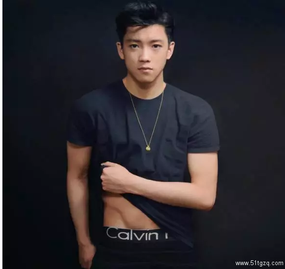 游走于性感与制服间的超想哔尤物! - 51虹马 游走于性感与制服间的超想哔尤物! - 51虹马