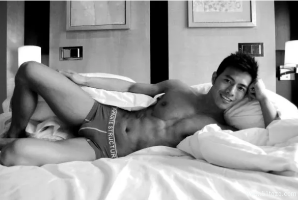 天使中的魔鬼！魔都名媛RobbyLee~ - 51虹马