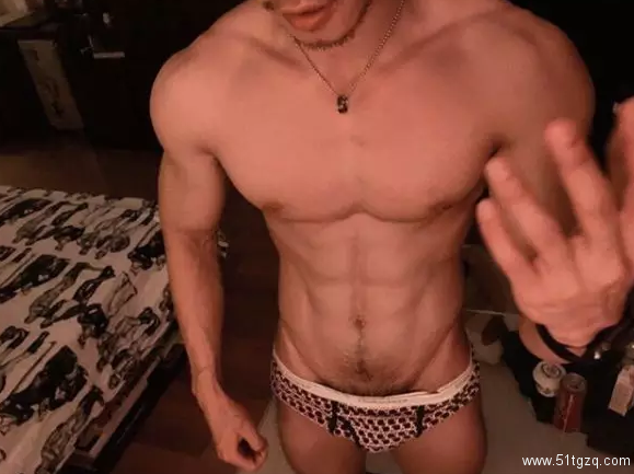 名媛网红温泉浴照疑似“漏点”被疯传 - 51虹马