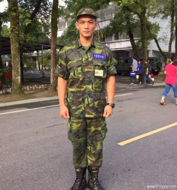 被摄影师宠爱的筋肉大帅哥,是他! - 51虹马 被摄影师宠爱的筋肉大帅哥,是他! - 51虹马