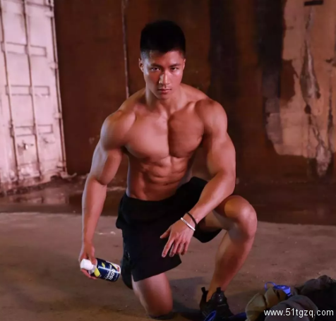 中日混血理工男！多看一眼就流鼻血额！ - 51虹马