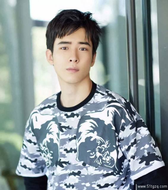 帅哥∣清爽利落比春风还和煦的小哥哥,也能荷尔蒙爆发秀出小腹肌!--吴昊泽 - 51虹马 帅哥∣清爽利落比春风还和煦的小哥哥,也能荷尔蒙爆发秀出小腹肌!--吴昊泽 - 51虹马