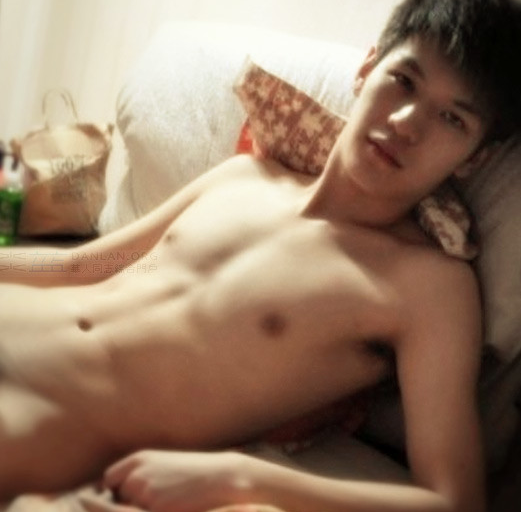 校园同志小说：大学生与运动猛男的生活（第二季）-51虹马