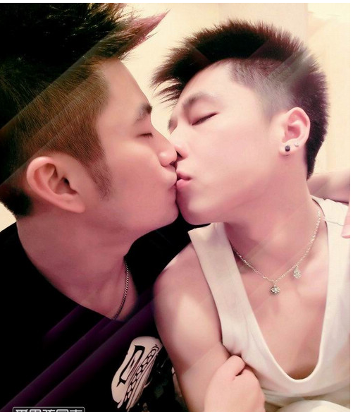 校园同志小说 亲吻我的好兄弟-51虹马