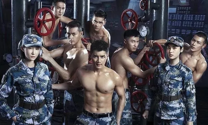 看点∣暖萌小鲜肉男友，变身八块腹肌制服石更汉，我的血槽快空了！-51虹马