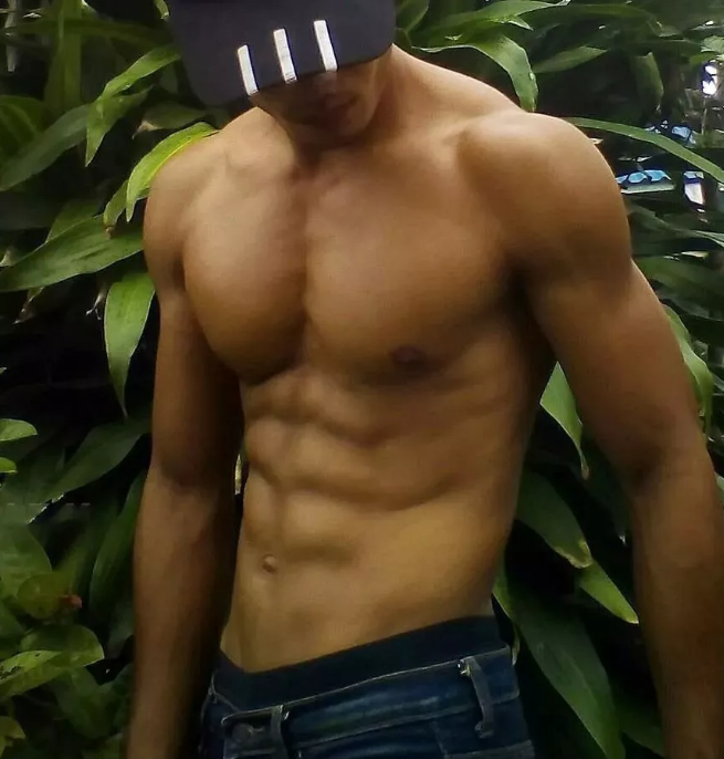 看到我男友和小奶狗进酒店了。-51虹马