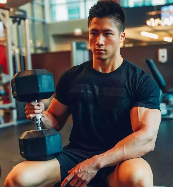 我今年20，BF今年50比我爸大2岁。-51虹马