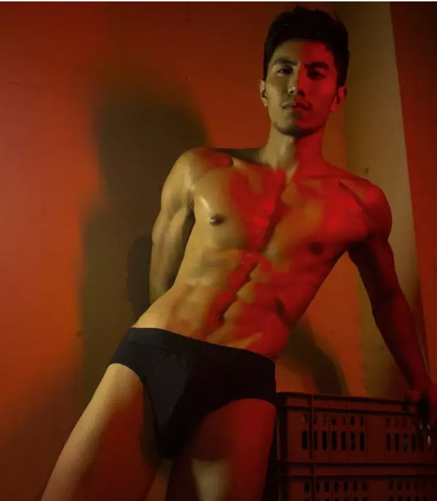 与艾同行-51虹马