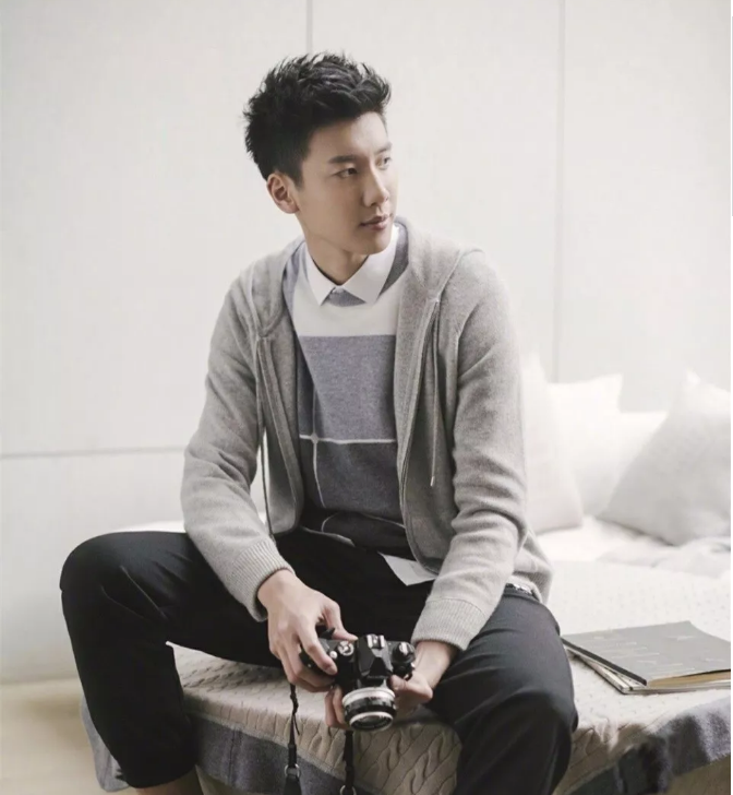 190CM大长腿篮球男孩,这个10头身的阳光小子真帅! - 51虹马 190CM大长腿篮球男孩,这个10头身的阳光小子真帅! - 51虹马