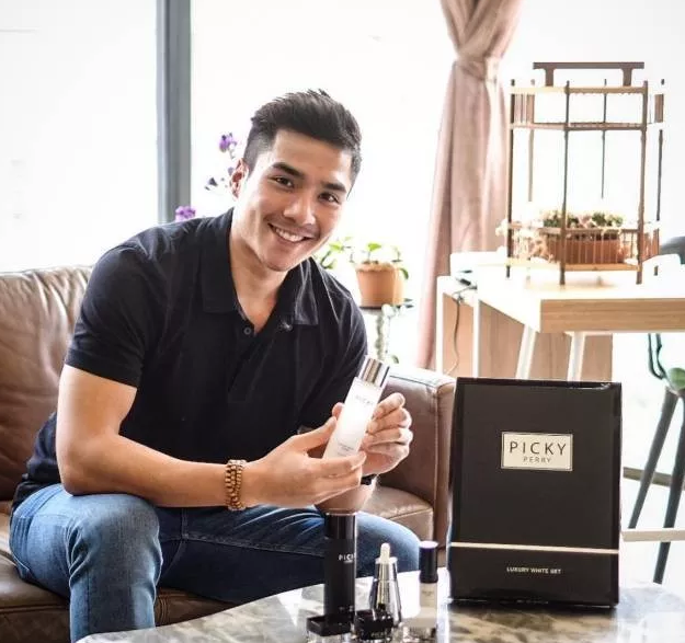 新一届极品老公上线，阮经天和甄子丹的合体超硬男模! - 51虹马