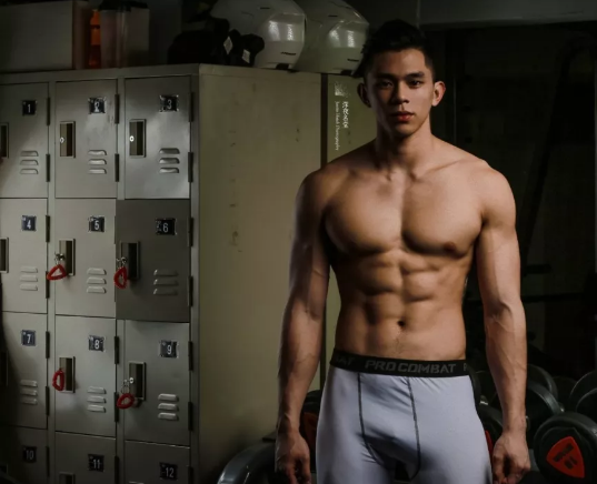 健身私教一枚,拥有八块腹肌的帅气小鲜肉! - 51虹马 健身私教一枚,拥有八块腹肌的帅气小鲜肉! - 51虹马