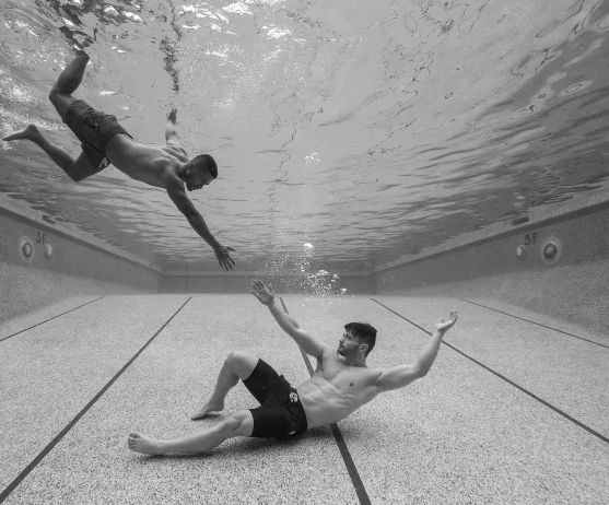 鲜肉“沿海”再拍视频mv！乖萌小帅哥终于回归清纯的模样！ - 51虹马