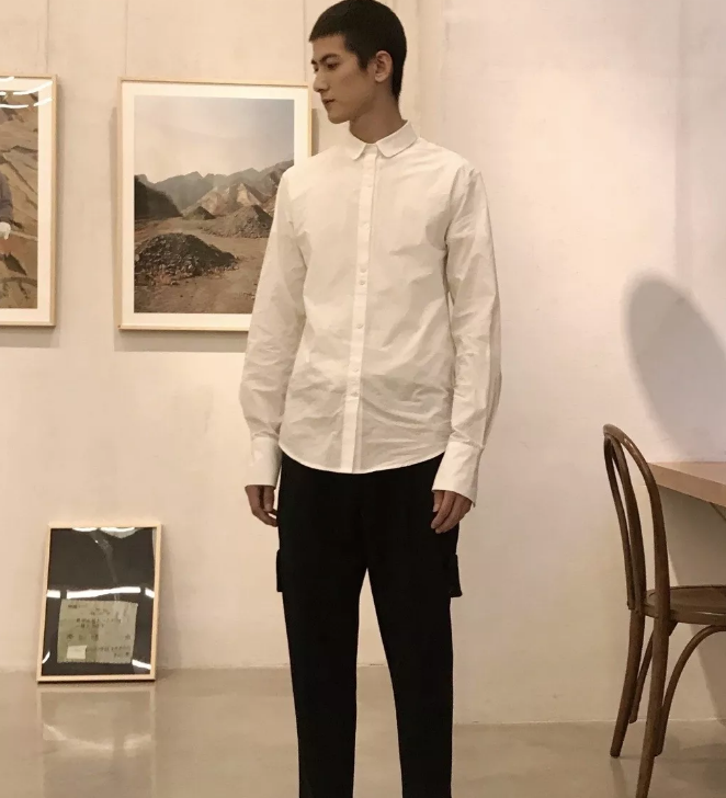 帅哥∣对这种干净简单、英俊又有少年感男生，真的好喜欢！－－张雨 - 51虹马