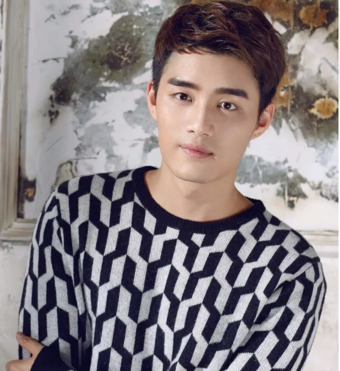 看点∣暖萌小鲜肉男友，变身八块腹肌制服石更汉，我的血槽快空了！ - 51虹马