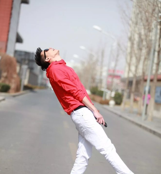 190CM大长腿篮球男孩，这个10头身的阳光小子真帅！ - 51虹马