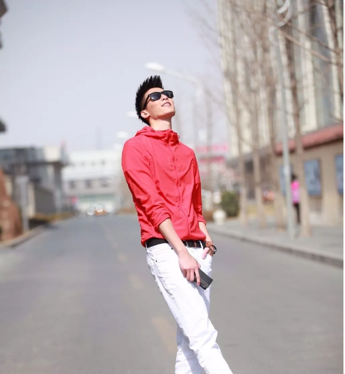 190CM大长腿篮球男孩,这个10头身的阳光小子真帅! - 51虹马 190CM大长腿篮球男孩,这个10头身的阳光小子真帅! - 51虹马