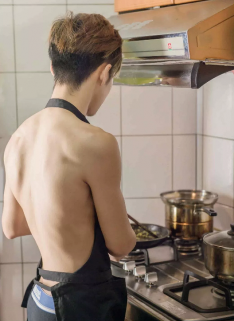 和92年叔叔见面后，我害怕自己睡觉了。 - 51虹马